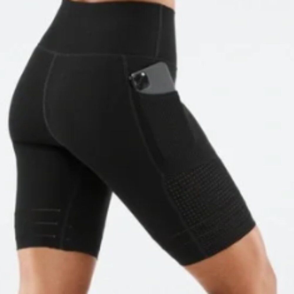 Fabletics High-Waisted SculptKnit Black  Pocket Short Size XS High Rise